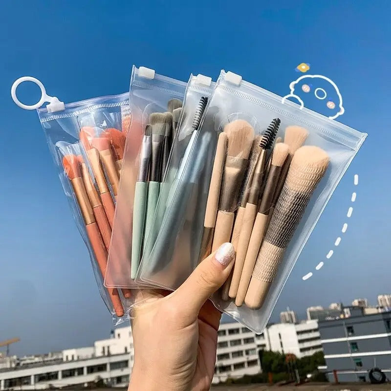 8Pcs Mini Travel Makeup Brush Portable Set