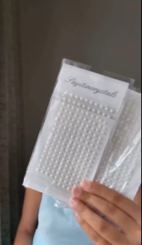Pearl Stick-On Beauty Gems