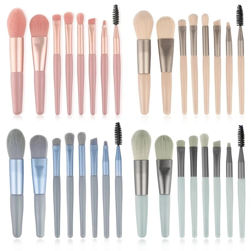 8Pcs Mini Travel Makeup Brush Portable Set
