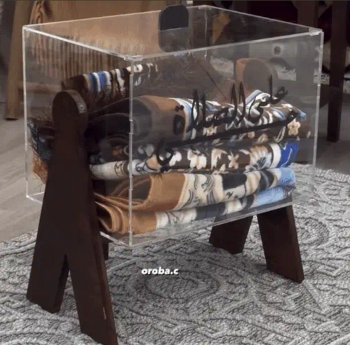 Engraved Acrylic Stand Box