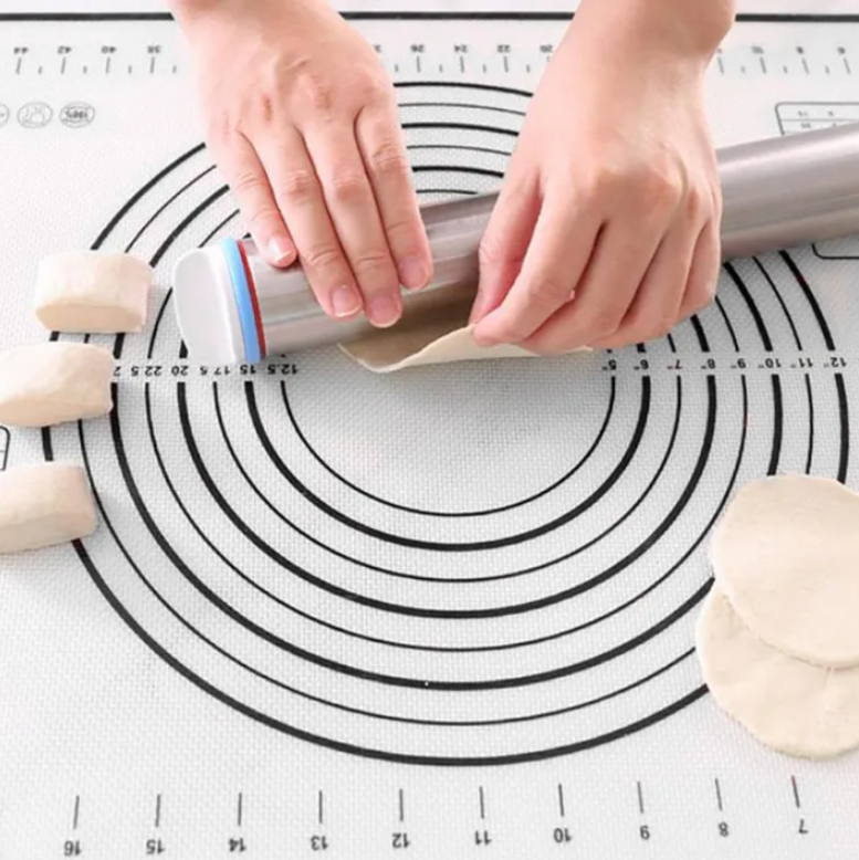 Adjustable Rolling Pin with Thickness Rings