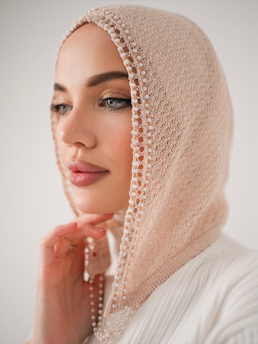 Pearl-Edged Knit Hood Scarf