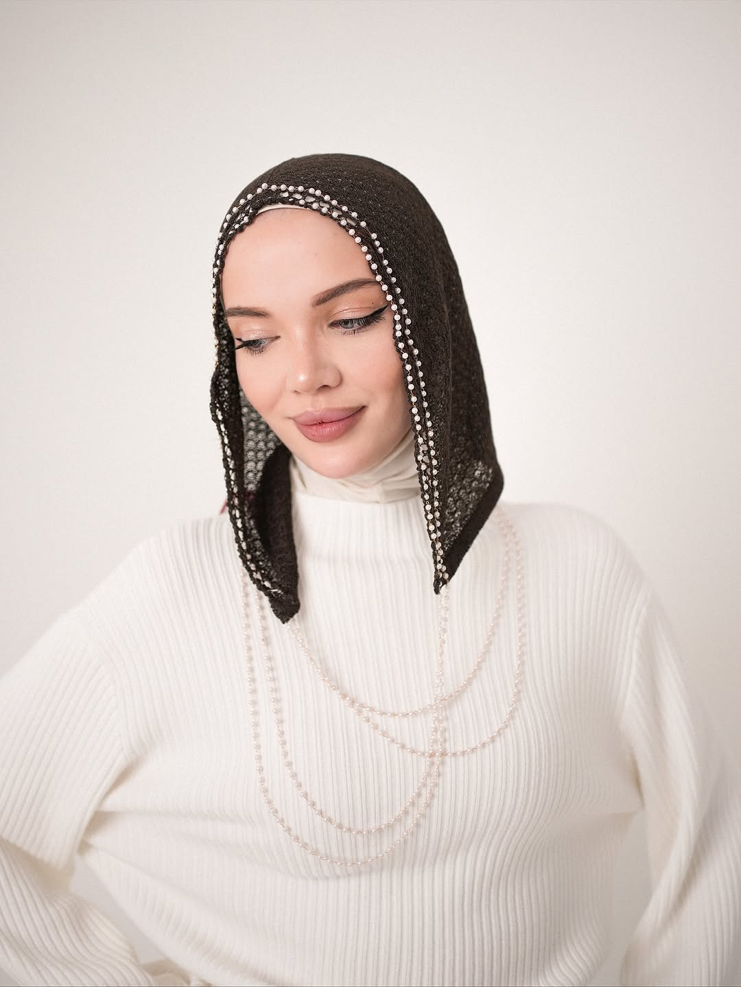 Pearl-Edged Knit Hood Scarf