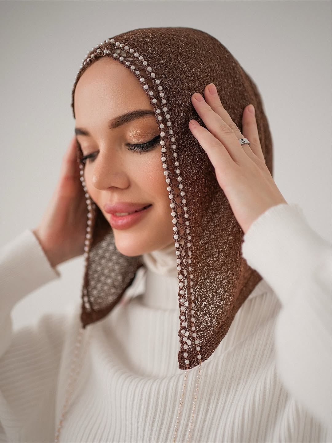 Pearl-Edged Knit Hood Scarf