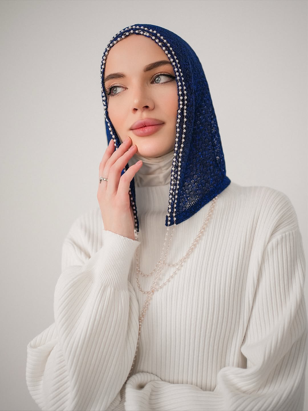 Pearl-Edged Knit Hood Scarf