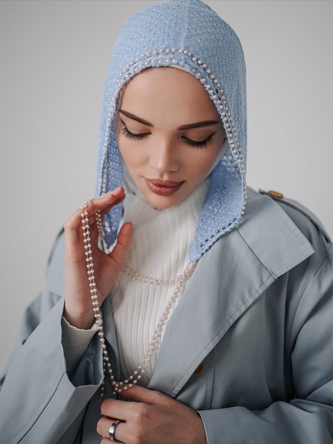 Pearl-Edged Knit Hood Scarf