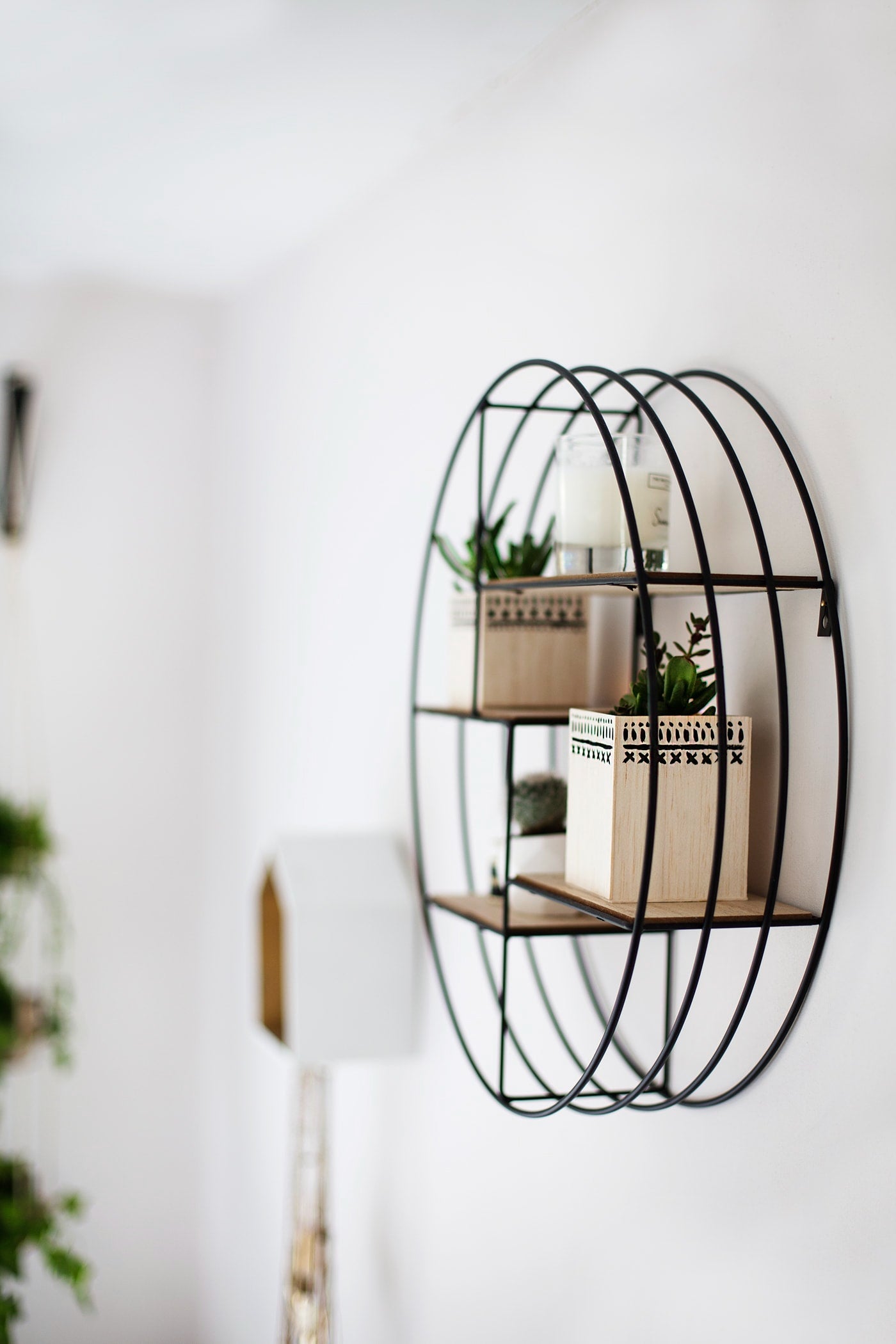 Circular Retro Storage Rack
