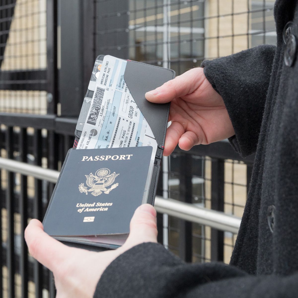 KeySmart Urban Passport Wallet