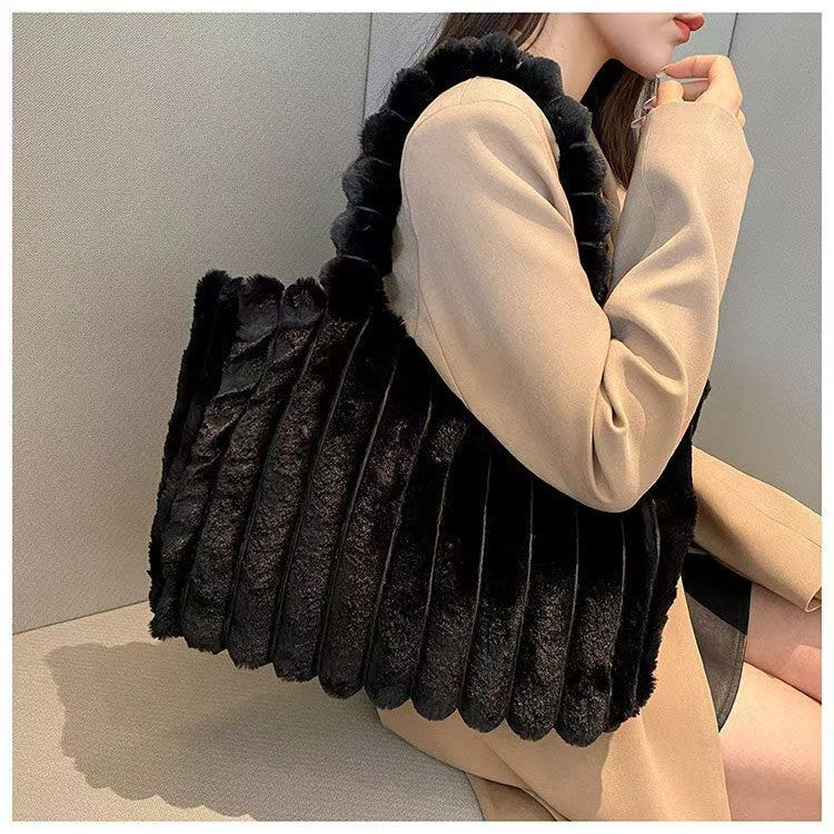 Women Stylish Fluffy Heart Shoulder Bag