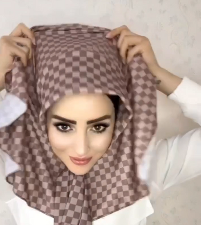 Elegance Chic Check Print Short Scarf
