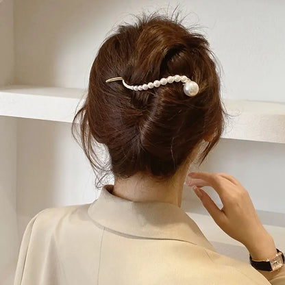 Pearl Twist Clasp Hair Clip